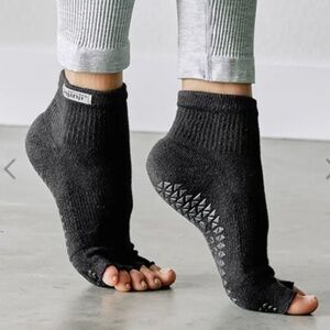 3 pair Injinji Studio Socks - 2 Grip Toeless Mini‑Crew Stripe, 1 Grip Toe